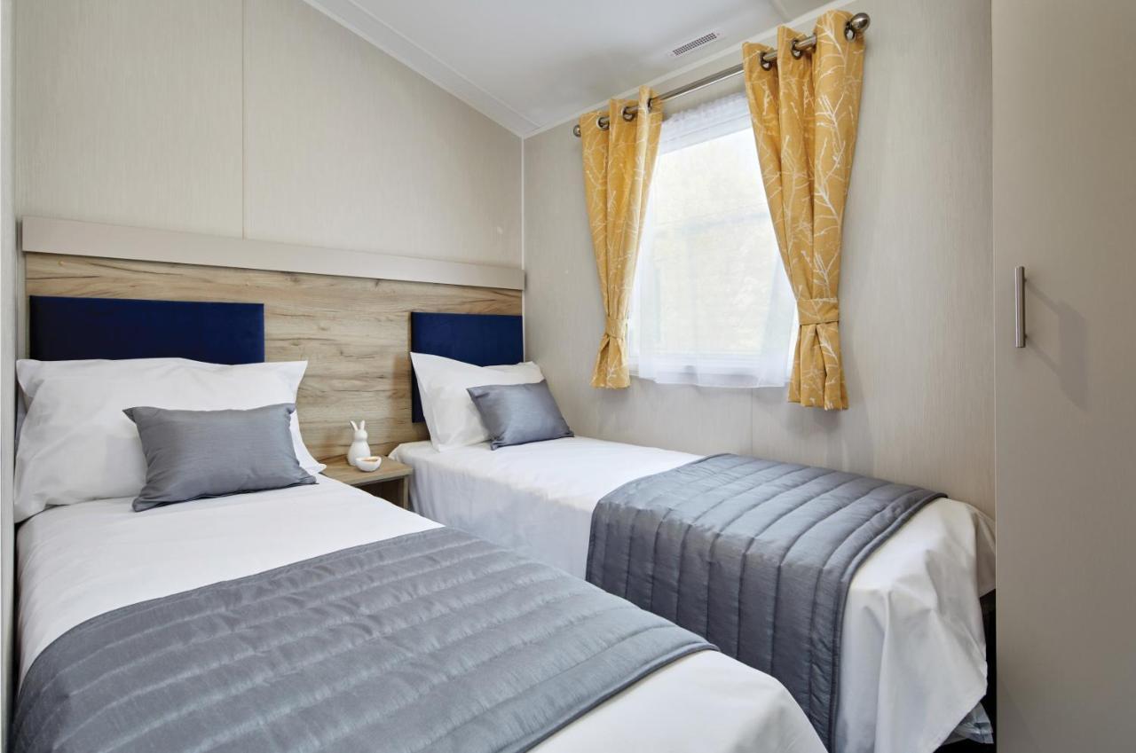 Seaton Estate Apartment Арброт Екстериор снимка