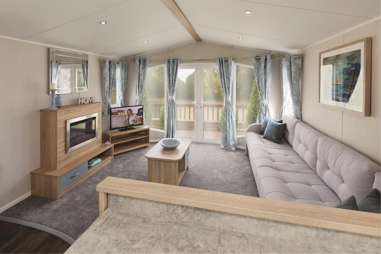 Seaton Estate Apartment Арброт Екстериор снимка