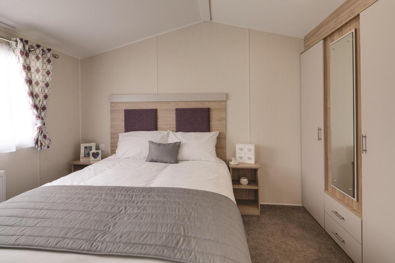 Seaton Estate Apartment Арброт Екстериор снимка