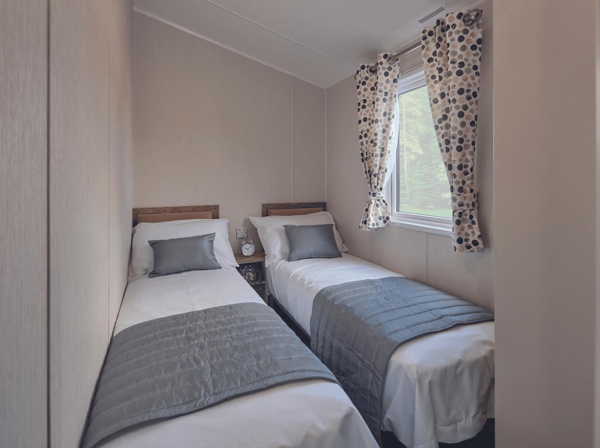 Seaton Estate Apartment Арброт Екстериор снимка
