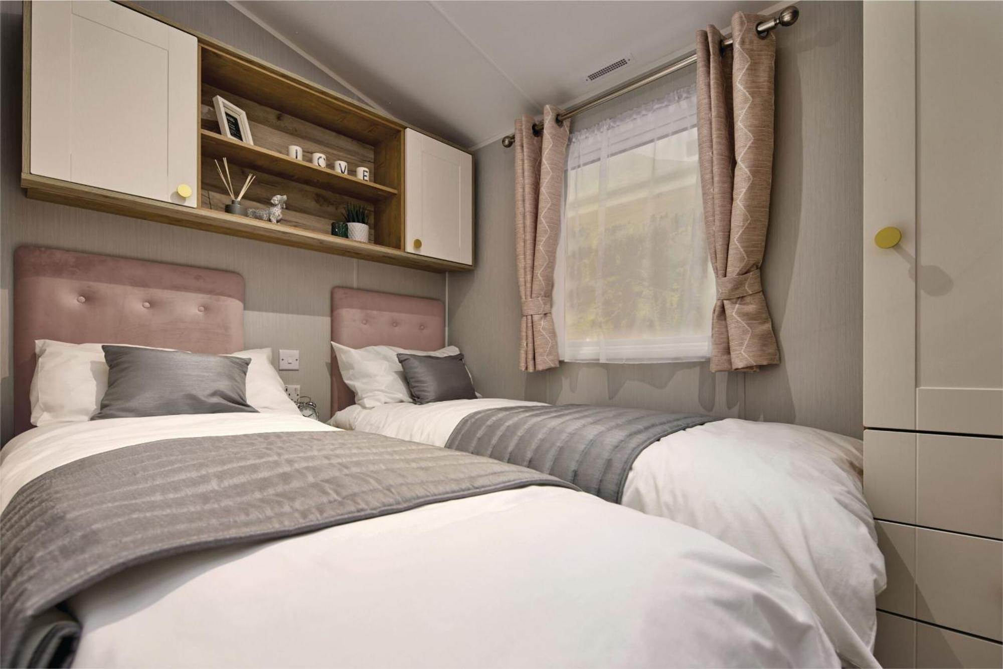 Seaton Estate Apartment Арброт Екстериор снимка