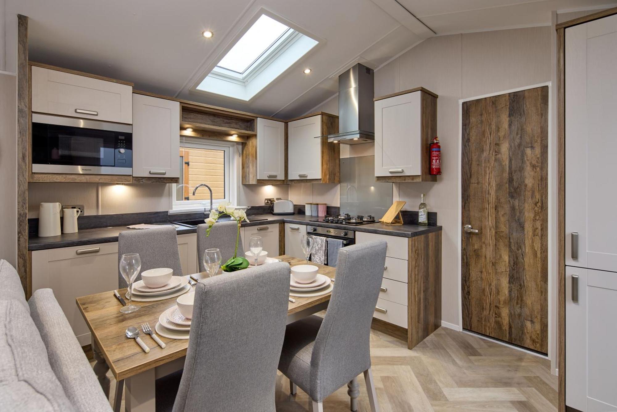 Seaton Estate Apartment Арброт Екстериор снимка